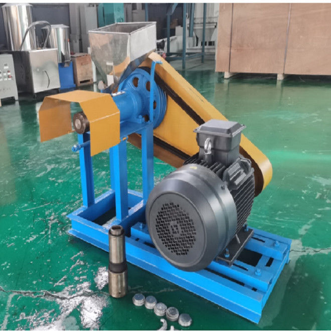 Macchina automatica per la produzione di polpette di mais di riso