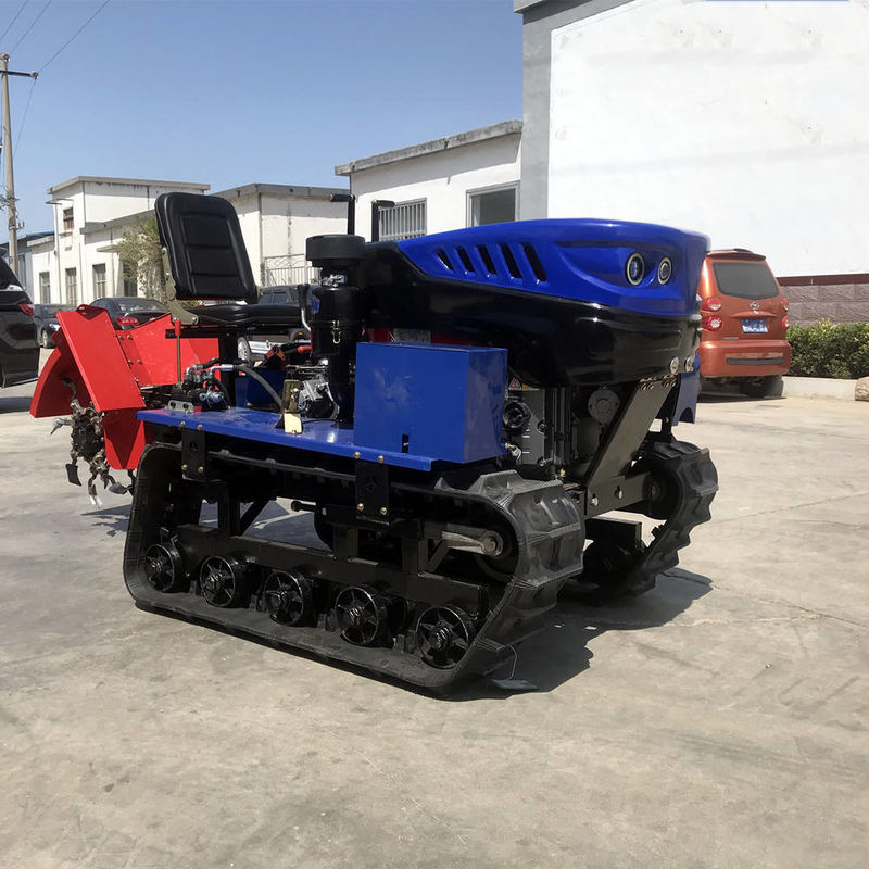 Trattore a motore diesel rosso-azzurro