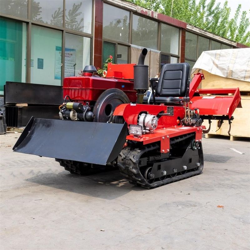 Trattore a motore diesel rosso-azzurro