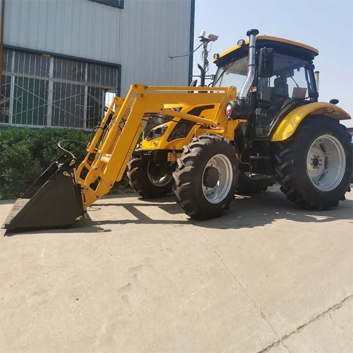 Nuovo 2024 Gear Drive Farm Tractor 110HP 120HP Tractor a ruote con cambio