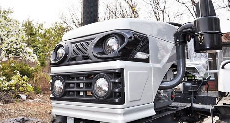 Trattore da 2 ruote da 12-24 CV con cinghia motrice a 4 tempi con raffreddamento idrico Motore diesel