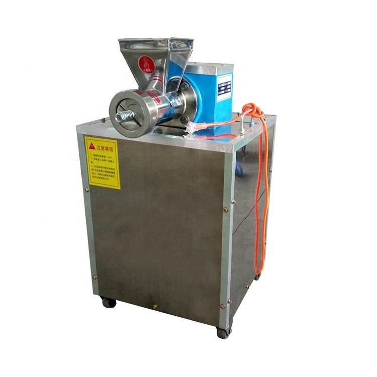 Prezzo della macchina Riso Farina di mais Puff Snack Food Extruder Maccheroni Pasta Making Machine